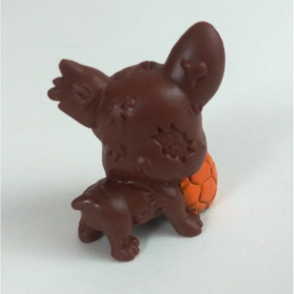 The Ugglys Pet Shop Series 1 Smelliest Brown Stenchy French Bulldog - Picture 3 of 6